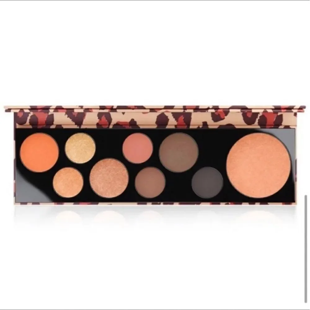 MAC MISCHIEF MINX Palette 8 Shades Eye Shadow + 1 Highlighter NEW